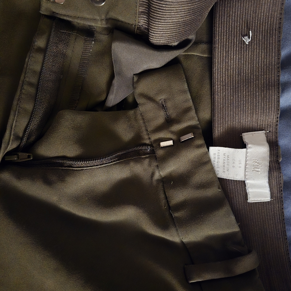 Women's H&M Green Slacks Size 6